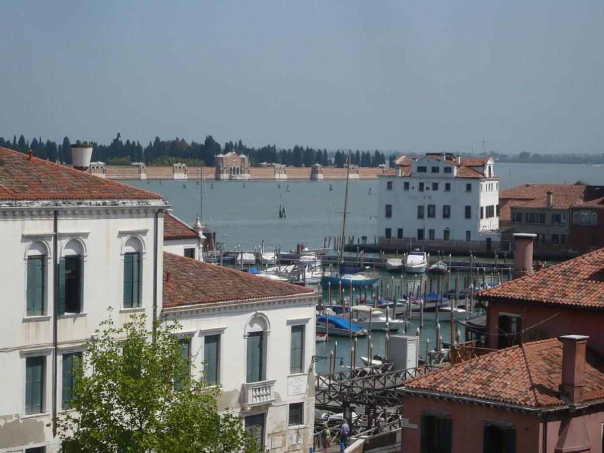 Mori 1 Con Bella Vista Nuovo Appartamento Veneţia Exterior foto